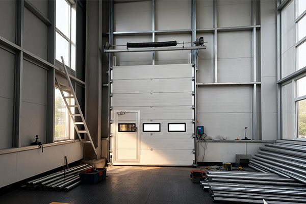 Industrial sectional doors 