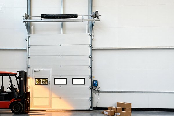 Industrial sectional doors