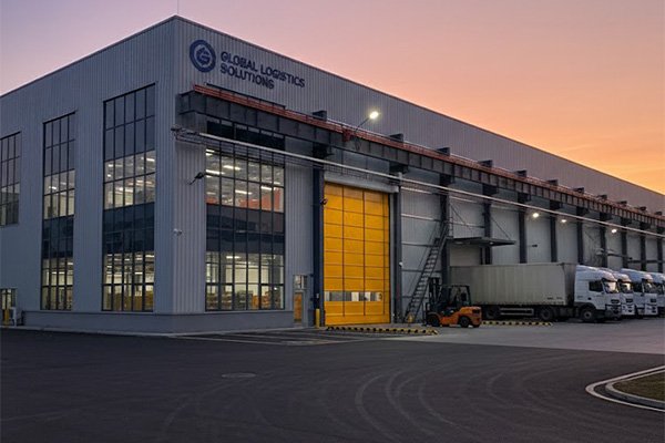 Class 5 wind load high speed door