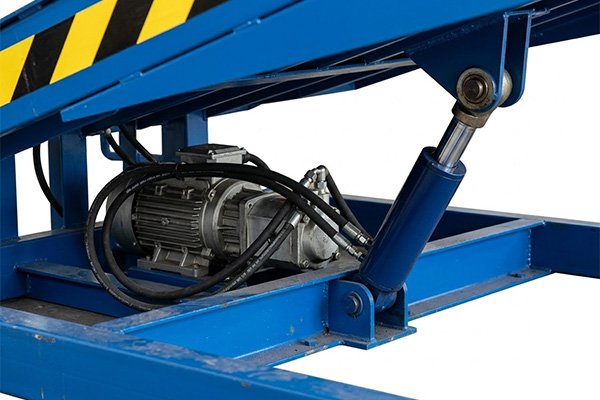 High-temperature resistant hydraulic power unit for SEPPES dock levelers