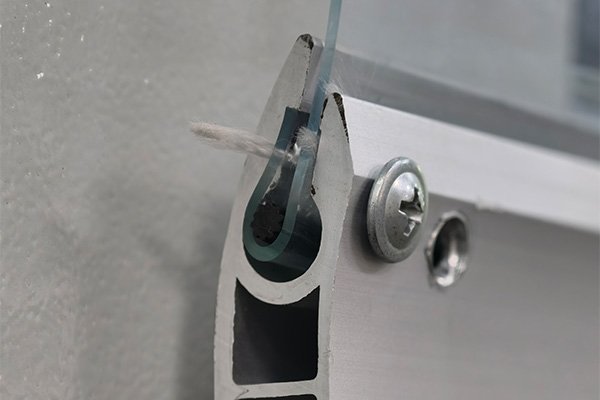 High wind load high-speed door 