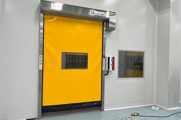 High-Speed Zipper Door