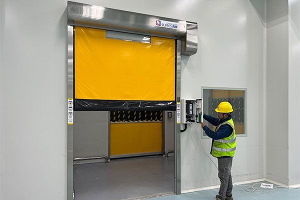 High-Speed Zipper Door