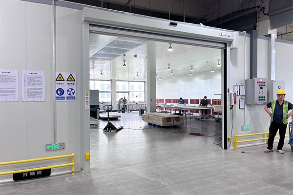 Transparent High-Speed Door