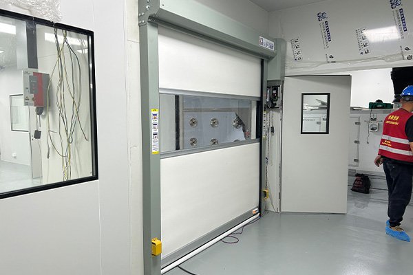 Brush-Sealed High-Speed Door