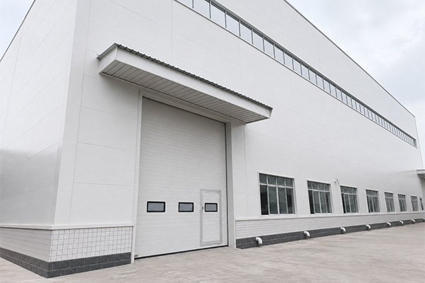 SEPPES sectional door